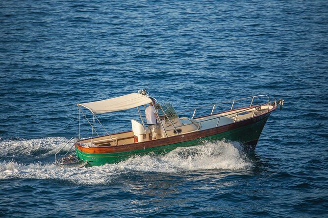 Capri Private Boat Tour from Sorrento - Premium 28ft Boat - Cruising Along the Sorrento Coastline and Marina Grande