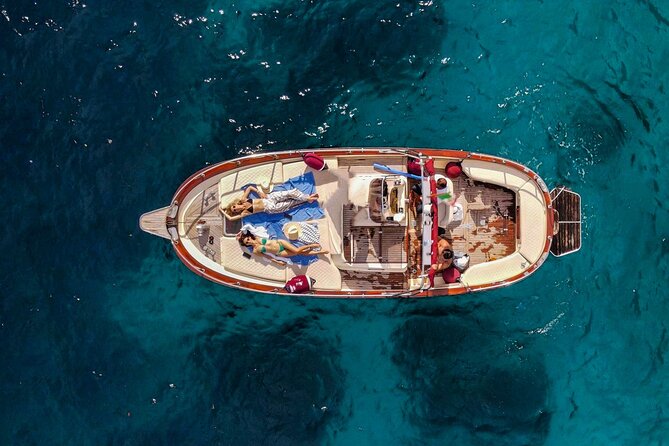 Capri tour with "Gozzo" (3 hours) - The Experience Begins at Via Mulo, Capri