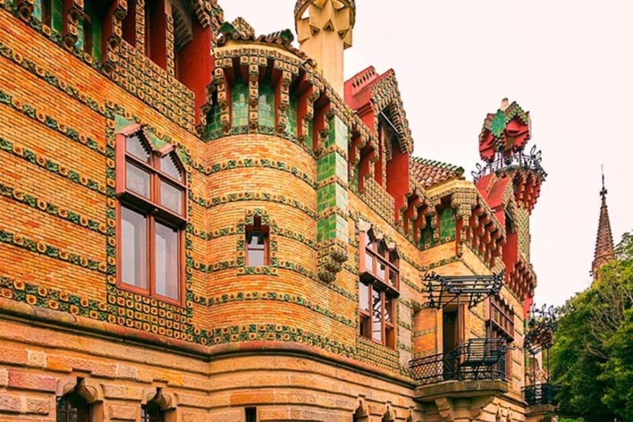 Capricho Gaudí with entrance, Santillana del Mar and Sequoia Forest - Starting Points and Transportation Logistics in Santander