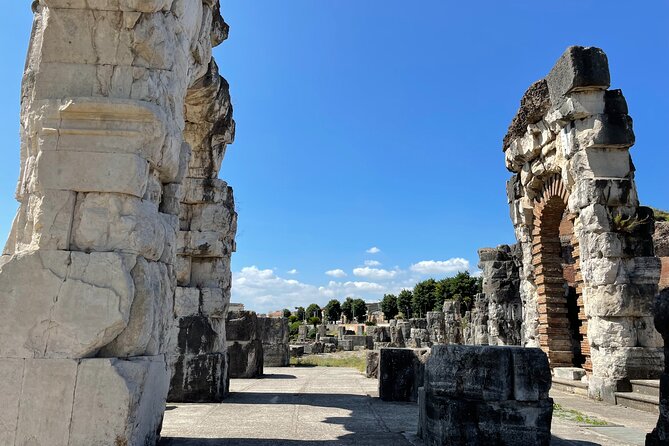 Capua: Spartacus Arena Amphitheater with your Archaeologist - Inside the Gladiator Museum: Original Artifacts and Fight Reconstructions