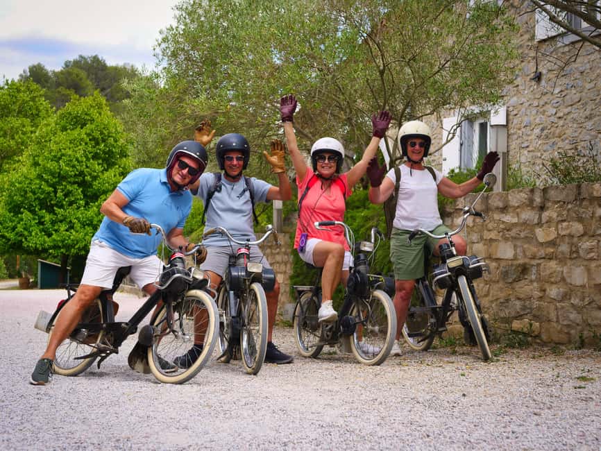 Carcassonne: Solex tour with guide and wine tasting - Starting Point at 21 Rue Barbès in Carcassonne