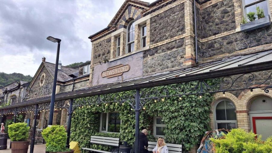 Cardiff: Private Snowdonia National Park Day Voyage - Convenient Pickup from Cardiff Hotels and Locations