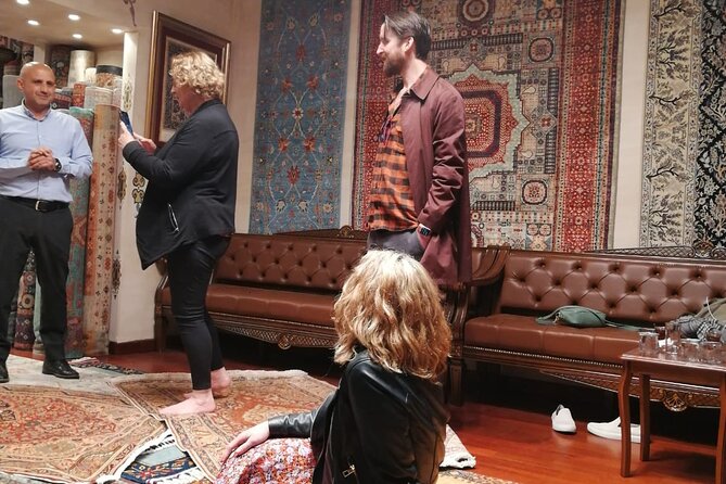 Carpet Shopping Adventure at Istanbul Historic Carvansarai - Discover the Historic Caravanserai Setting in Istanbul
