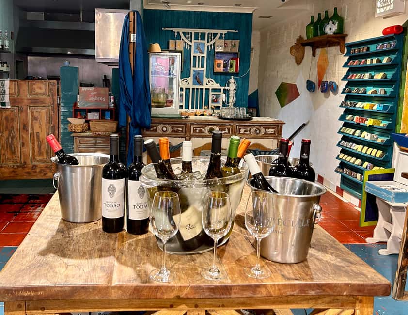 Cascais: Portuguese wine class for international wine lovers - Discover Portuguese wine regions and their unique qualities