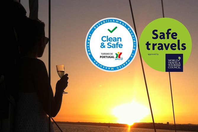 Cascais Romantic Private 2h Cruise with sparkling wine - The Romance of Sipping Sparkling Wine on Deck