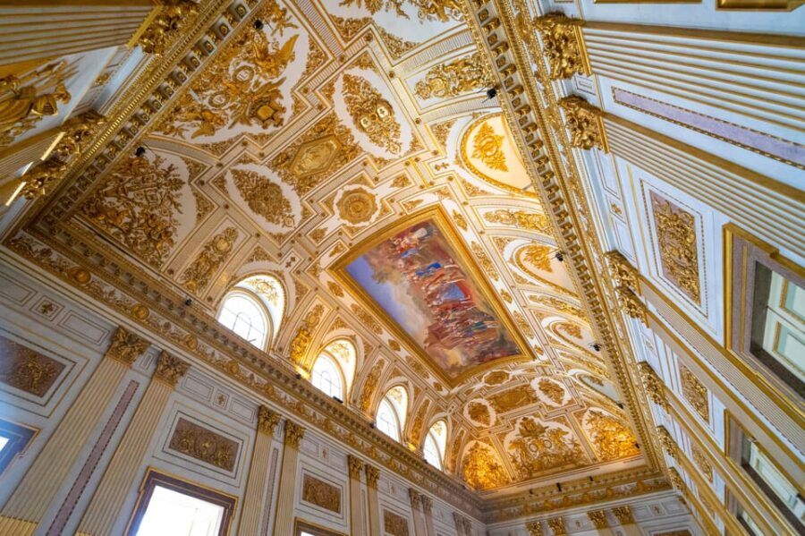 Caserta Royal Palace & Gardens Small Group Tour with Shuttle - How the Shuttle Service Enhances the Experience