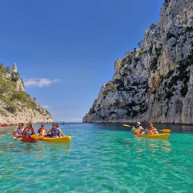 Cassis: Day trip by sea kayak - Starting at La Presquîle for an authentic Calanques kayaking experience