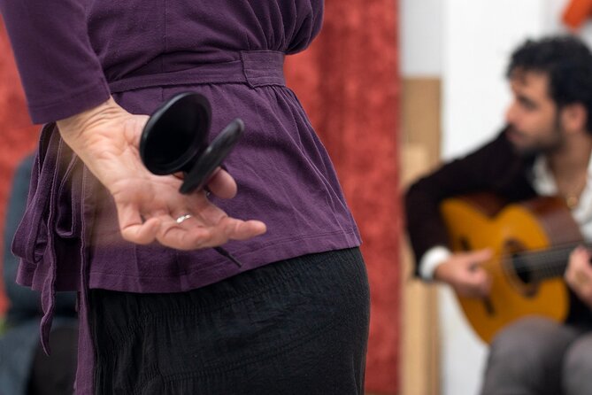 Castanets for Beginners: Introduction Class - Starting Point in Seville’s Old Artisan Quarter
