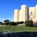 Castel del Monte Tour with transfer from Trani - Inside Castel del Monte: Guided Exploration of a UNESCO Treasure