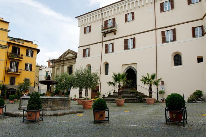 Castelli Romani: an experience between art, culture, food & wine - Discovering Genzano di Roma and the Infiorata Festival