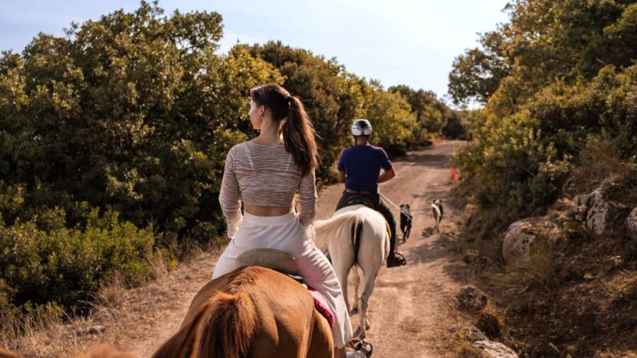 Castelsardo: horseback in Sedini - Meeting Point and Practical Details in Sedini