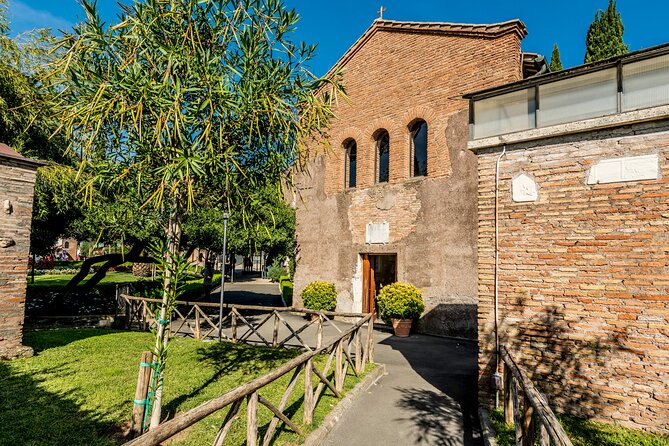 Catacombs and Appian way Tour - Exploring the Catacombs of Saint Callixtus