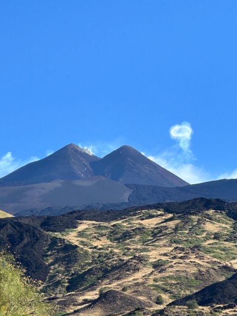 Catania: Etna Tour with licensed Tour Guide pickup & drop-of - Walking the Lateral Craters at 2000 Meters