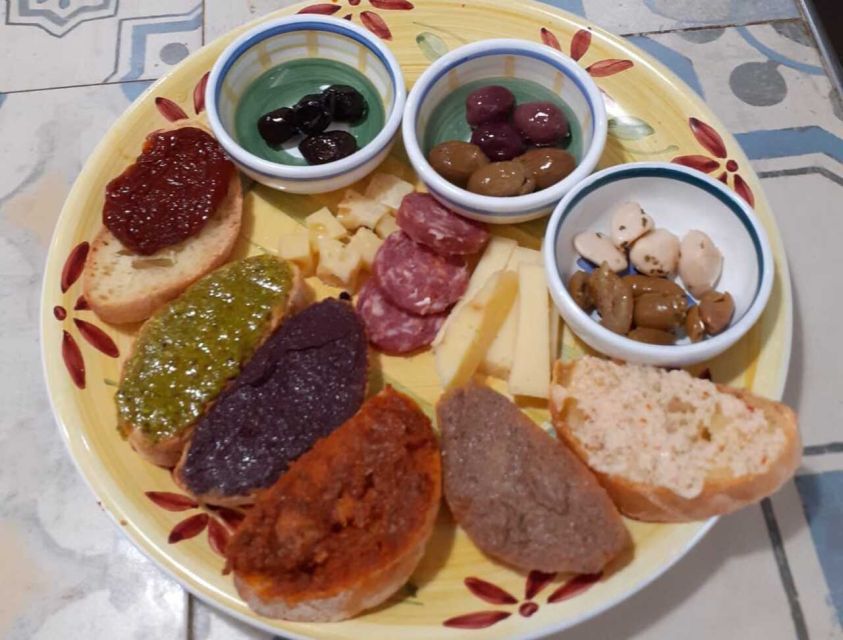 Catania: Guided Tour of Etna with Farm Visit & Food Tasting - Exploring the Craters and Lava Tubes on Etna