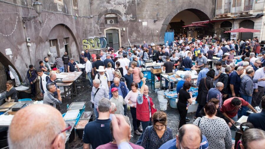 Catania Street Food Tour - Starting Point at Via Crociferi, 54