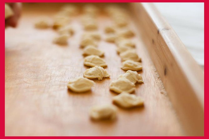 Cesarine: Home Cooking Class & Meal with a Local in Brindisi - Discover an Authentic Cooking Experience in Brindisi with a Local Host