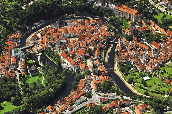 Cesky Krumlov Full day tour from Prague and back - Walking Tour of Cesky Krumlov Old Town