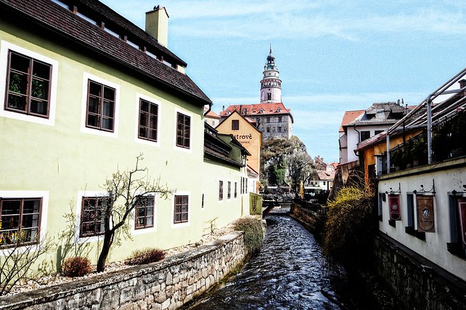 Cesky Krumlov One Day Trip from Prague by bus - Visiting Cesky Krumlov Castle: Inside and Out