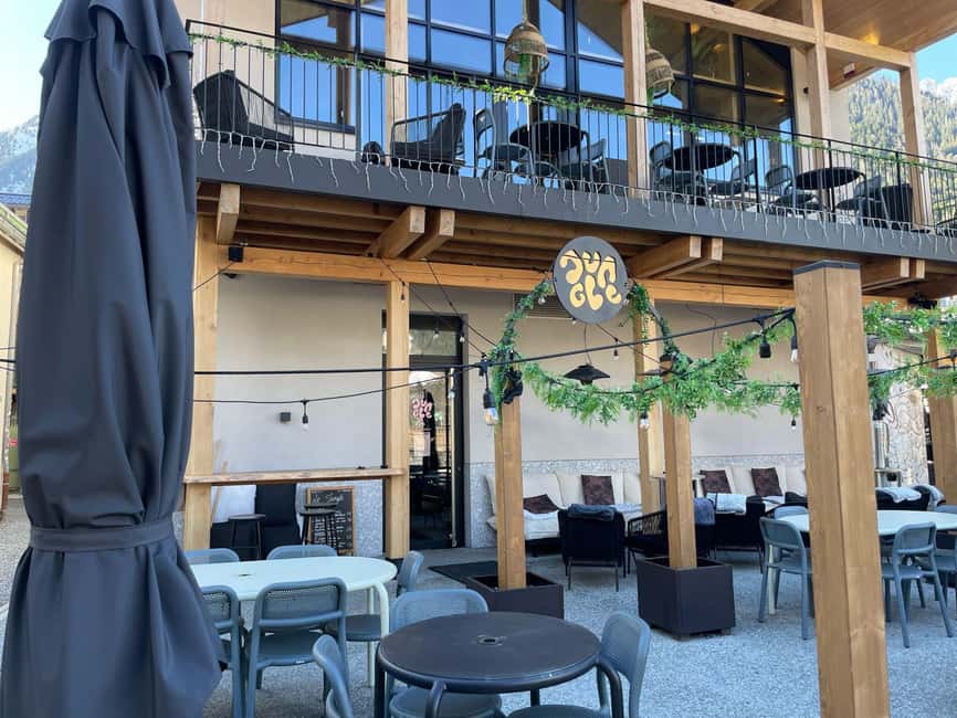 Chamonix Mont-Blanc: Cocktails and mixology workshop at the Jungle bar - The Venue: The Jungle Bar in the Heart of Chamonix