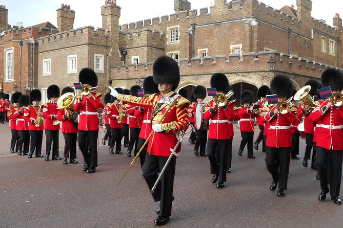 Changing of the Guard Guided Walking Tour in London - Viewing the Guards Outside St. Jamess Palace