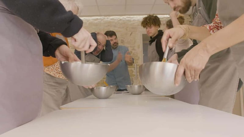 CHANTILLY : apprendre à monter la crème chantilly à la main - What You Will Learn About the Famous Chantilly Cream