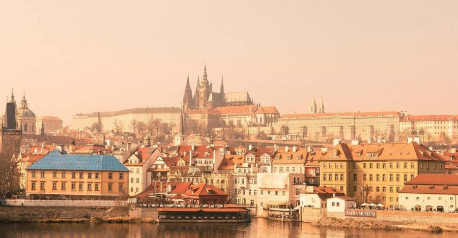 Charles Bridge and Prague Castle Walking Tour - Starting at the Charles IV Statue in Old Town
