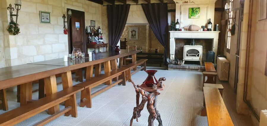 Château Champion: Treasure hunt in the vineyard - Clues and Riddles: Navigating the Vineyard