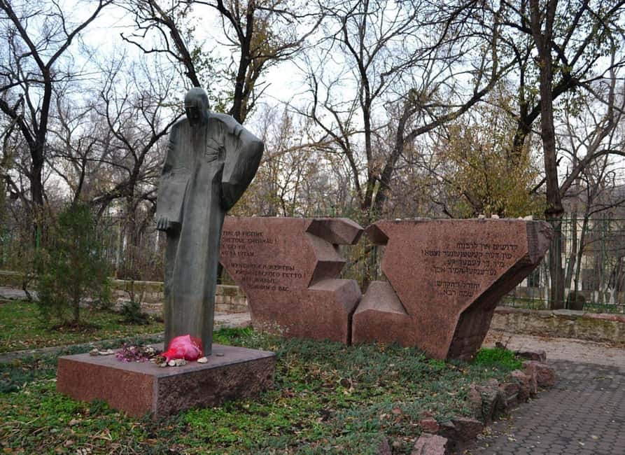 Chiinu: Jewish Heritage Private Tour - Starting at the Historic Jewish Cemetery in Chiinu