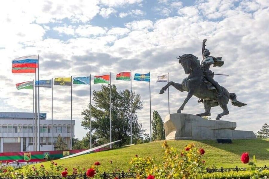 Chiinu: Transnistria Back in the USSR Tour - Starting the Adventure in Chisinau