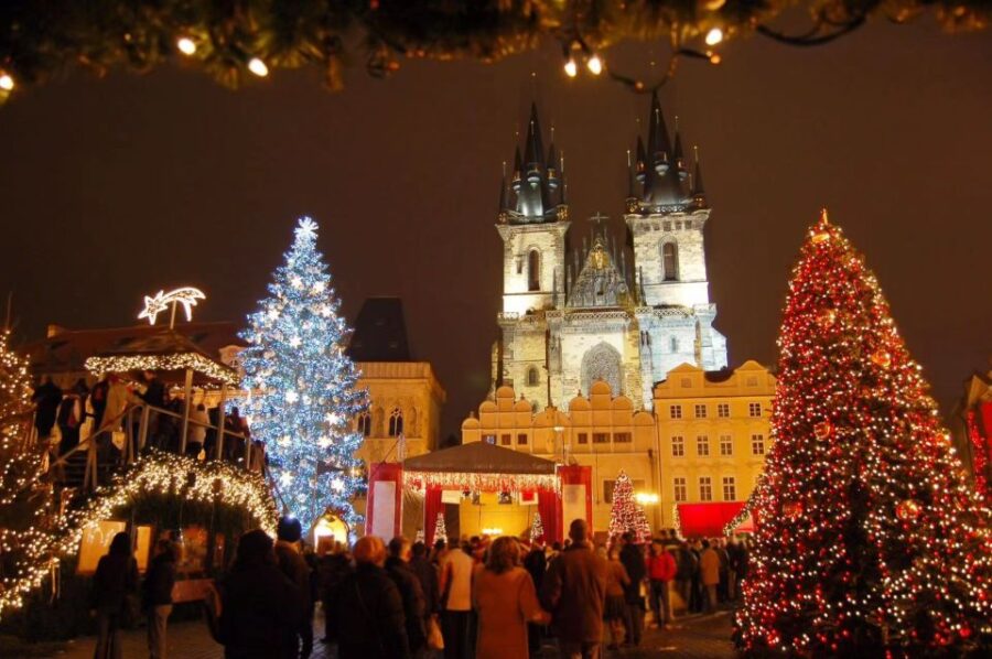 Christmas journey in Prague - Walking Tour - Starting at Charles Bridge in a Christmas Wonderland Setting