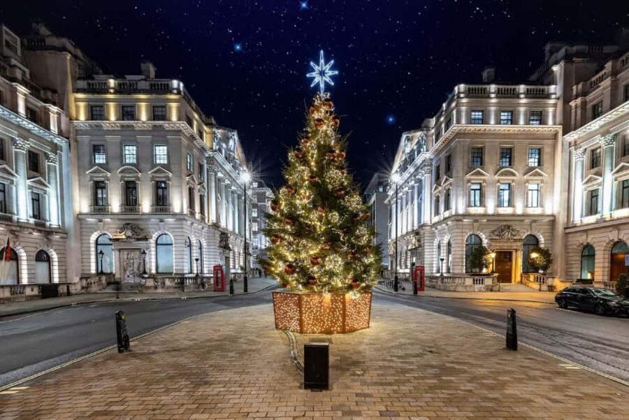 Christmas Lights Walking Tour - Exploring London’s Festive Streets from Regent Street to Soho
