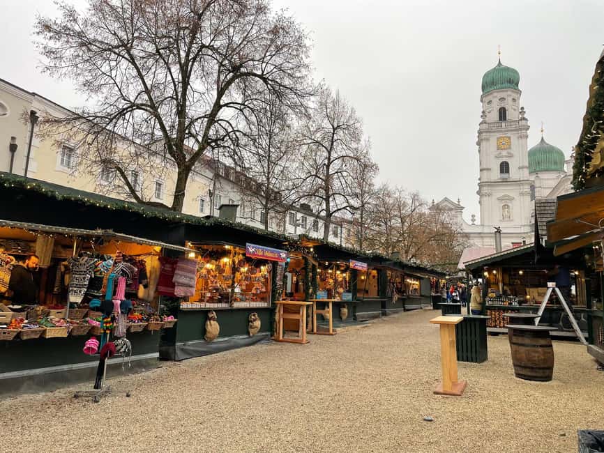 Christmas markets at Regensburg and Passau - Exploring Regensburgs Historic Center and Christmas Markets
