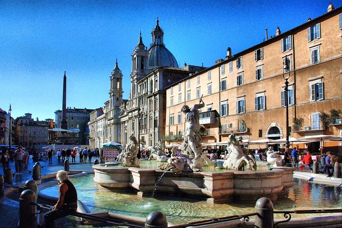 Christmas Walking Tour in Rome - Exploring Piazza Navona’s Baroque Charm
