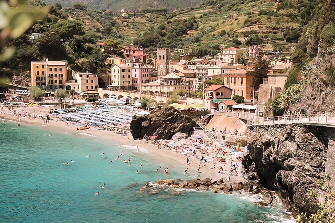 Cinque Terre Full Day Discovery: Escorted Round Trip by Bus from Florence - Exploring Cinque Terre Villages Independently
