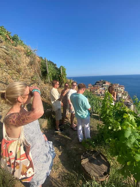 Cinque Terre-Manarola: Wine Experience and Tour in Vineyard - Tasting Three Exquisite White Wines from Manarola