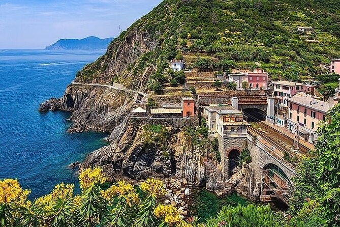 Cinque Terre Small Group Full Day VIP Experience from Florence - Exploring Manarola: The Charm of the 13th Century