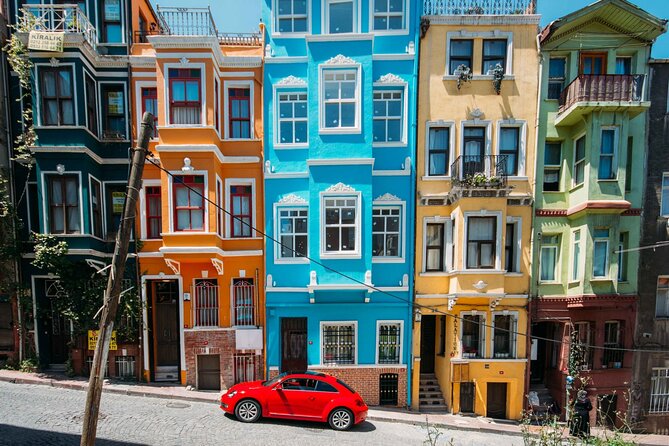 Circle Istanbul (Extraordinary Istanbul) - Starting at Taksim Square, the Heart of Istanbul