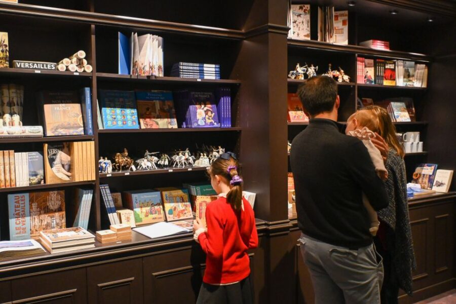 Cité de l'Histoire - Entry Ticket - The Creative Direction by Franck Ferrand and Thierry Rétif