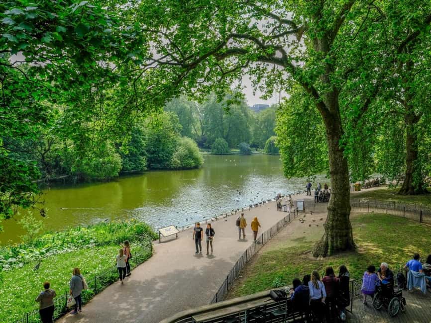 City Hike London (with Borough Market lunch break) - The Tour Starts at Waterloo Station for Easy Access