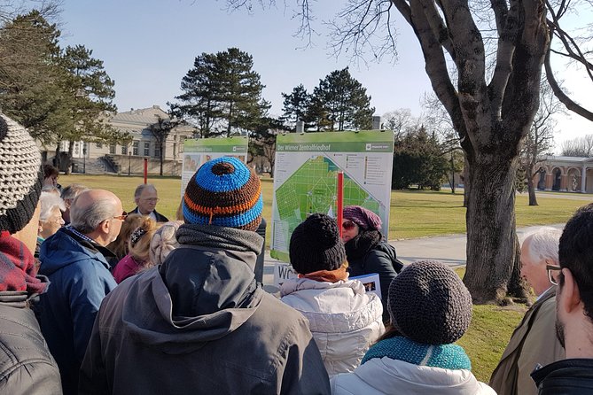 City of the dead - Central Cemetery with Sandra Blum - Exploring the Wiener Zentralfriedhof