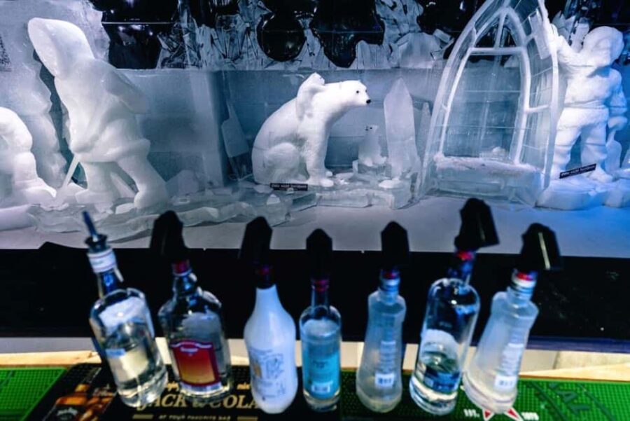 City Sightseeing Berlin: HOHO Bus - All Lines & Icebar - Setting Off on Two Routes Covering Major Landmarks