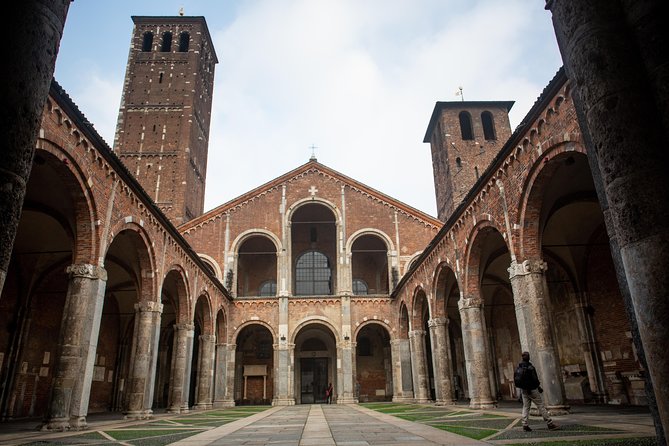 City Sightseeing Milan Hop-On Hop-Off Bus Tour - Navigating Milan’s Modern Skyline with the Blue Route