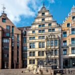 City walk through Hanover - Starting Point at Hannover Tourist Information