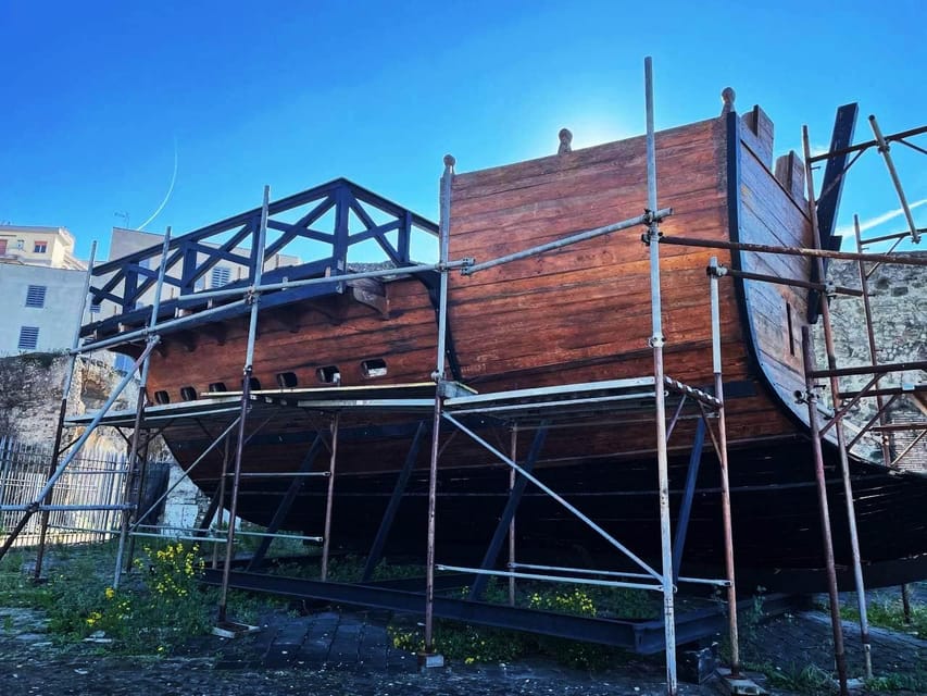 Civitavecchia: visit the city with Incitur! - Exploring Medieval Civitavecchia: Porta Livorno and Calamatta Square