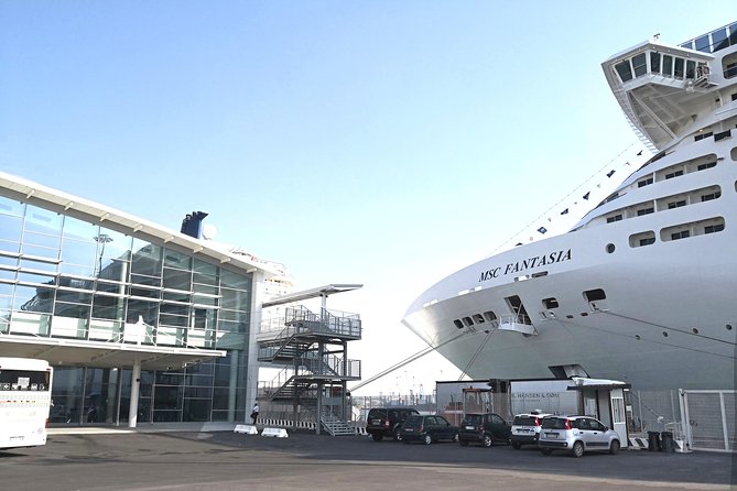 Civitavecchia(Rome's cruise port):Private Transfer to Rome Fiumicino(FCO)airport - Easy Pickup at the Civitavecchia Cruise Port