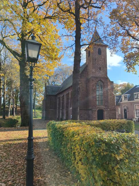 Classic Dutch Ride Utrecht: with Drinks and Snacks - Meeting Point at Celil Citybike in Utrecht