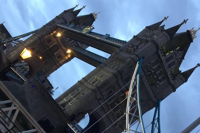 Classic London Tour - Visiting Buckingham Palace and St. Jamess Park