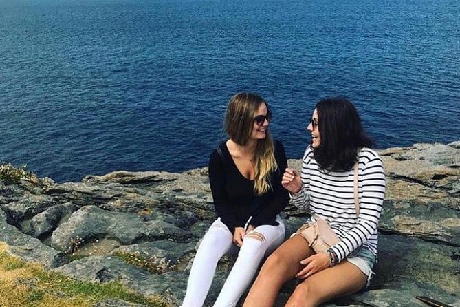 Cliffs of Moher Day Tour from Limerick: Including The Wild Altanic Way - Bunratty Castle and Folk Park: A Medieval Interlude