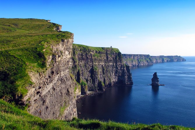 Cliffs of Moher, Doolin, Burren and Galway Day Tour from Dublin - Departure and Meeting at Molly Malone Statue