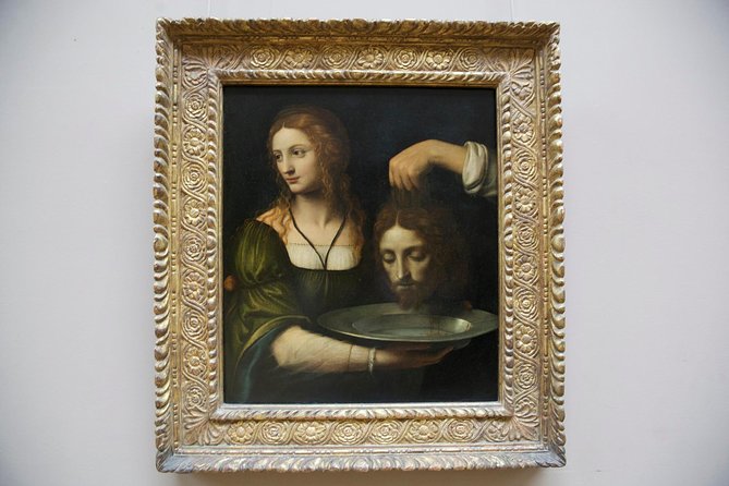 Closing Time at the Louvre: The Mona Lisa at her Most Peaceful - Inside the Louvre: Navigating the Main Highlights